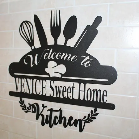Venice Sweet - Your In A Beautiful Neighborhood Of The Of Venice Apartment *