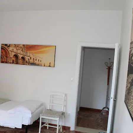 Venice Sweet - Your In A Beautiful Neighborhood Of The Of Venice * Favaro Veneto