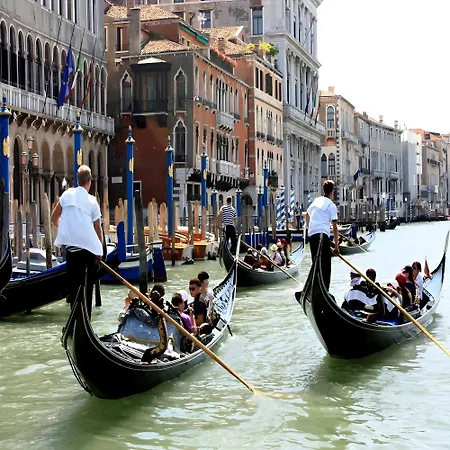 Venice Sweet - Your In A Beautiful Neighborhood Of The Of Venice Apartment *